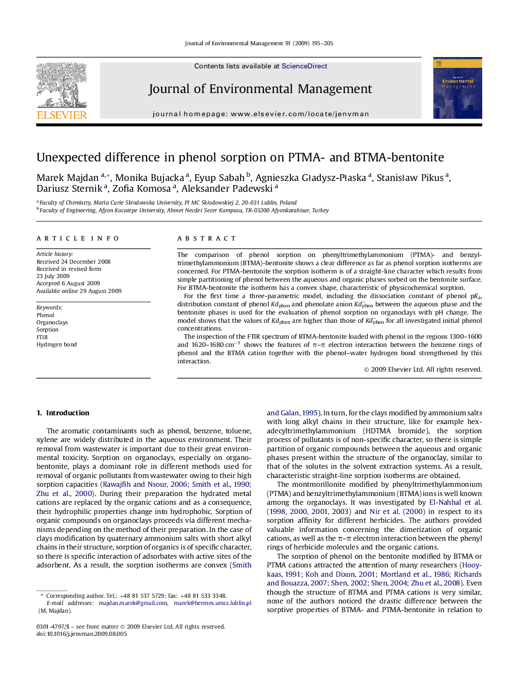 Unexpected difference in phenol sorption on PTMA- and BTMA-bentonite