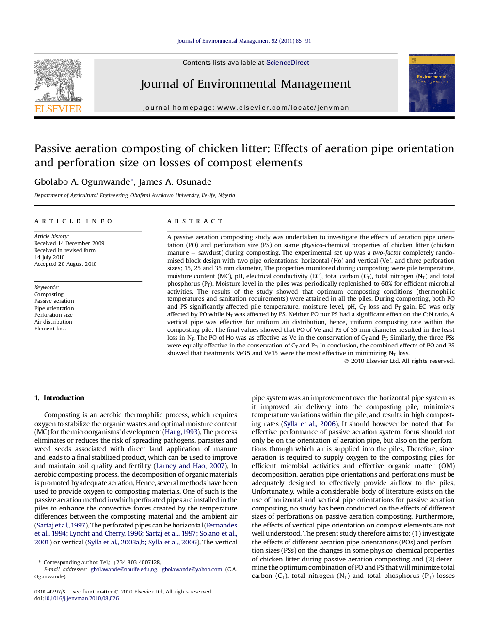 Passive aeration composting of chicken litter: Effects of aeration pipe orientation and perforation size on losses of compost elements