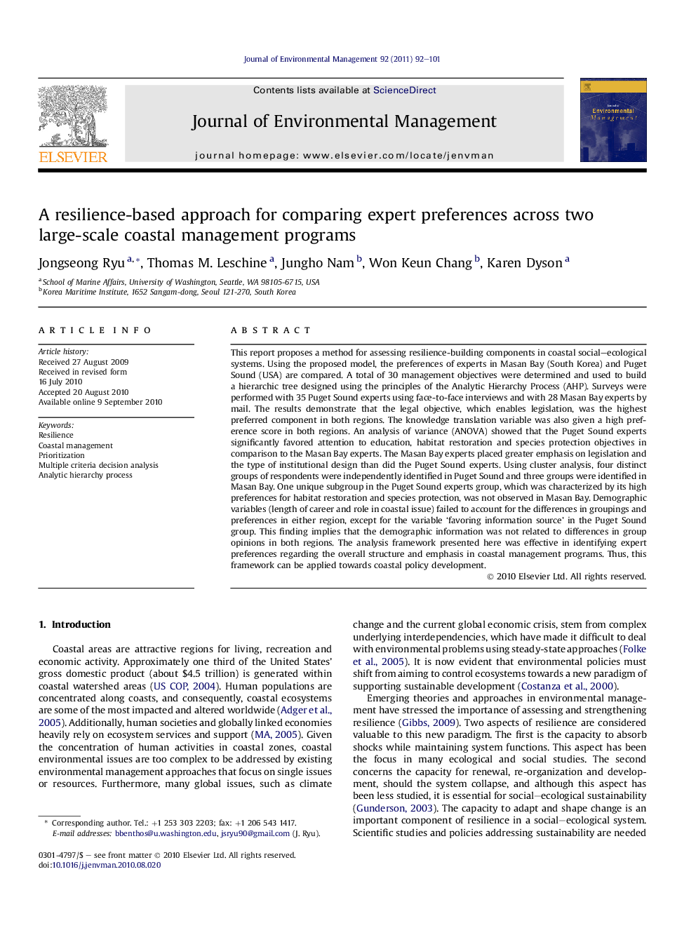 A resilience-based approach for comparing expert preferences across two large-scale coastal management programs