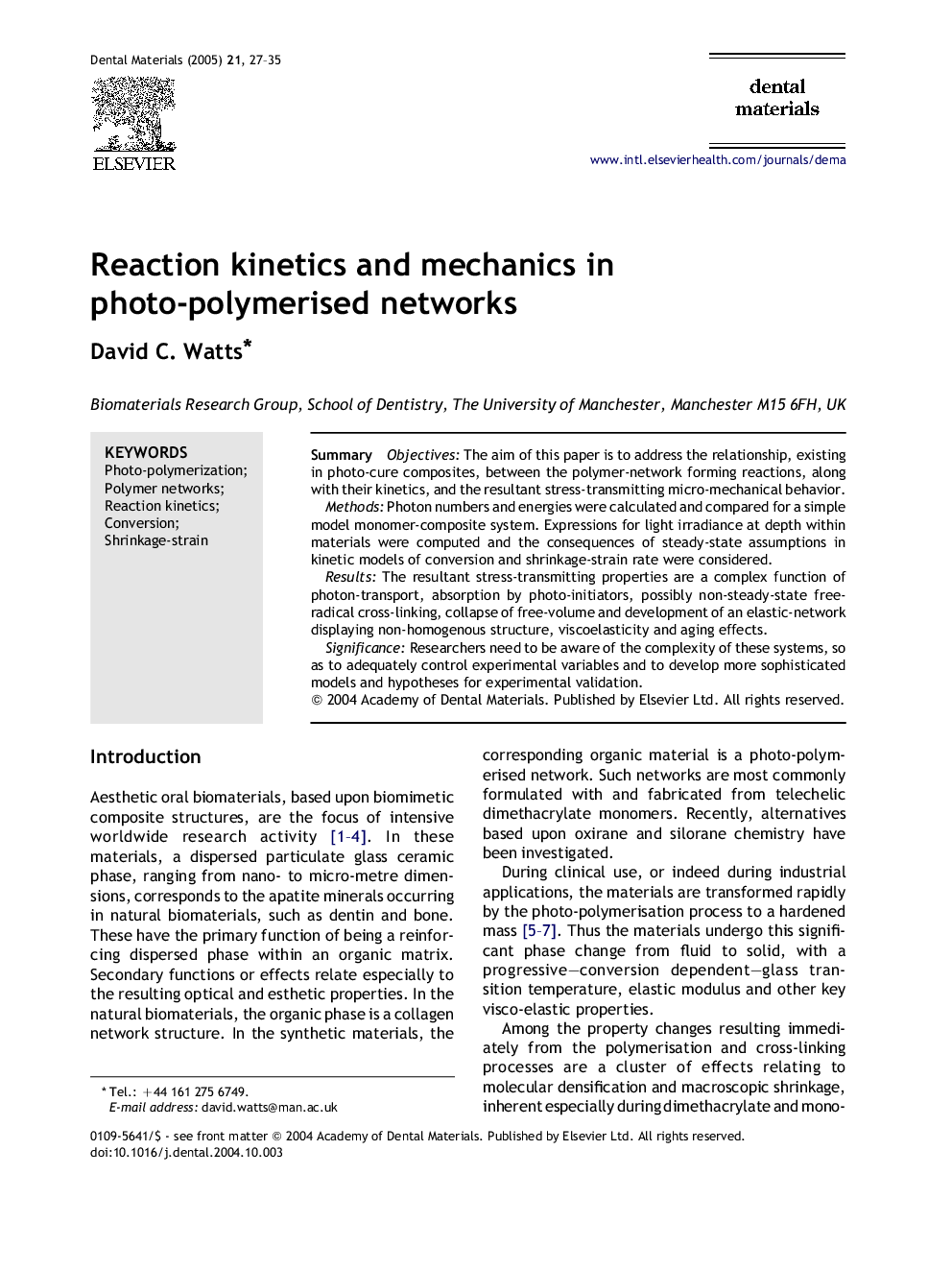 Reaction kinetics and mechanics in photo-polymerised networks