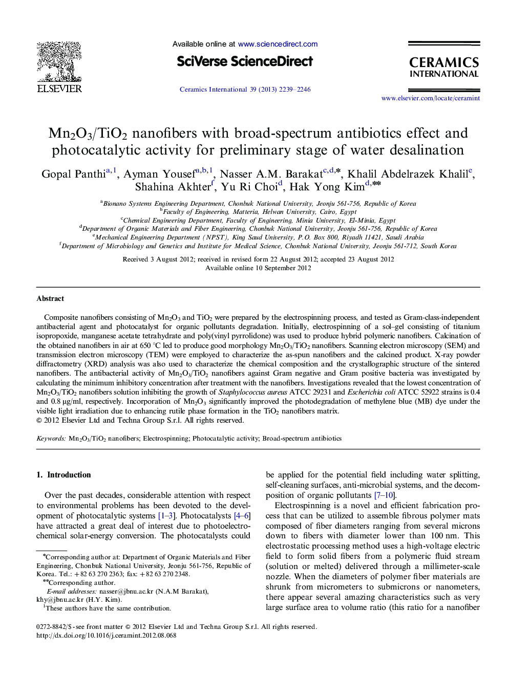 Mn2O3/TiO2 nanofibers with broad-spectrum antibiotics effect and photocatalytic activity for preliminary stage of water desalination