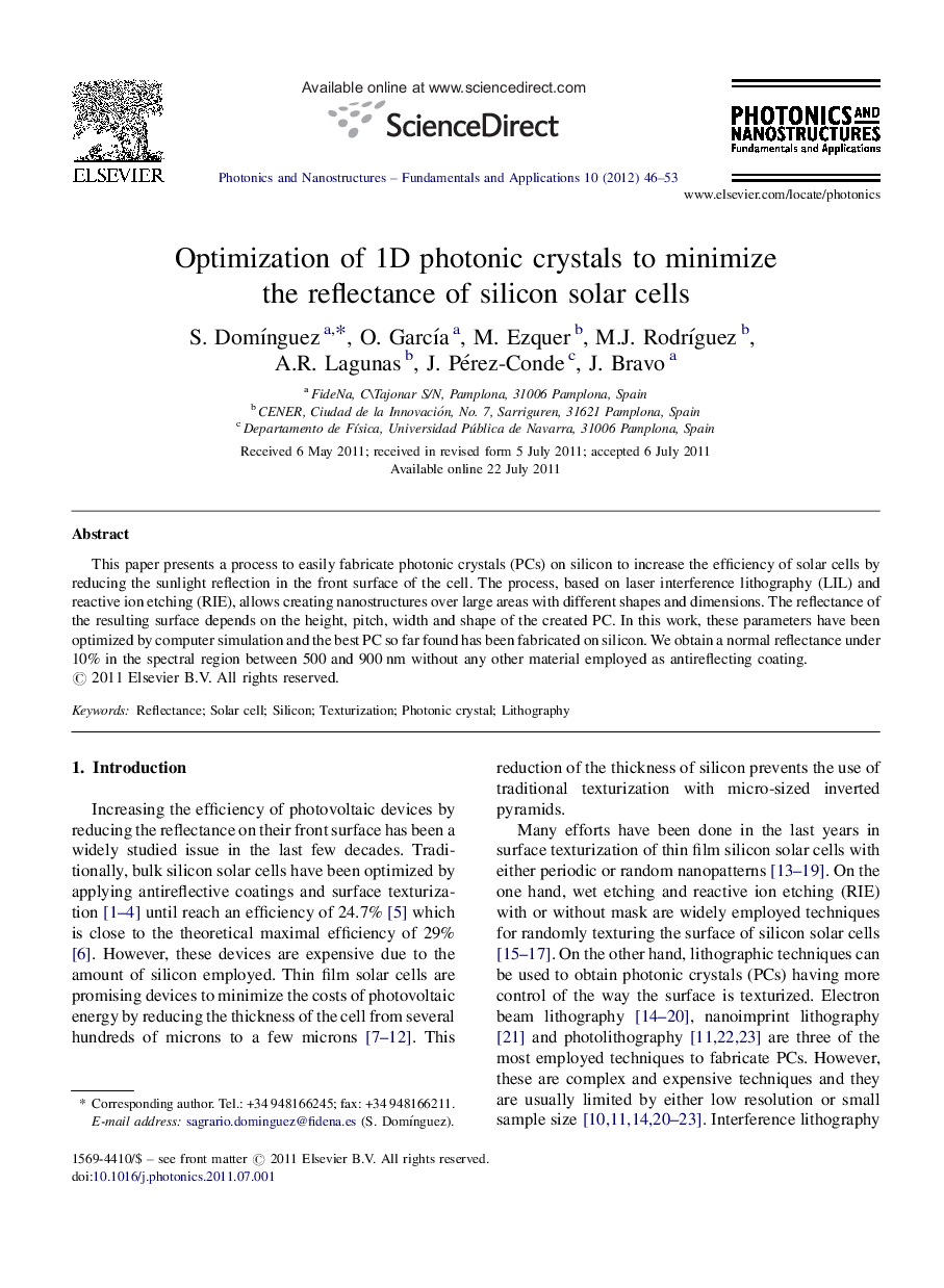 Optimization of 1D photonic crystals to minimize the reflectance of silicon solar cells