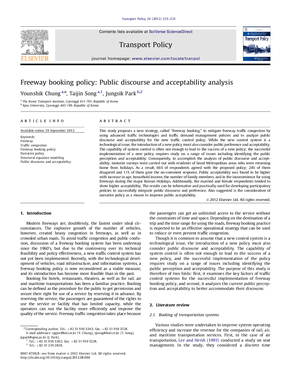 Freeway booking policy: Public discourse and acceptability analysis