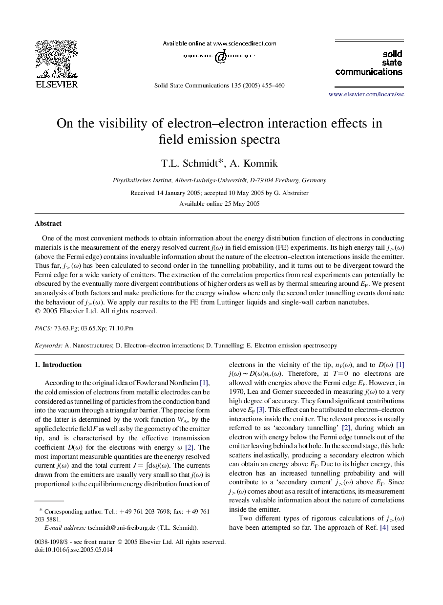 On the visibility of electron-electron interaction effects in field emission spectra