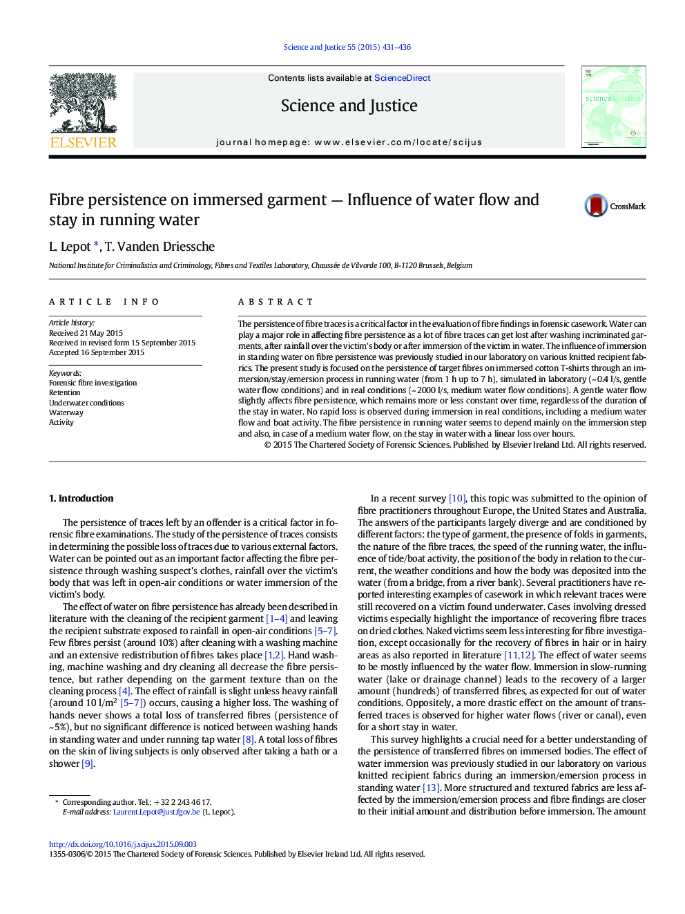 Fibre persistence on immersed garment — Influence of water flow and stay in running water