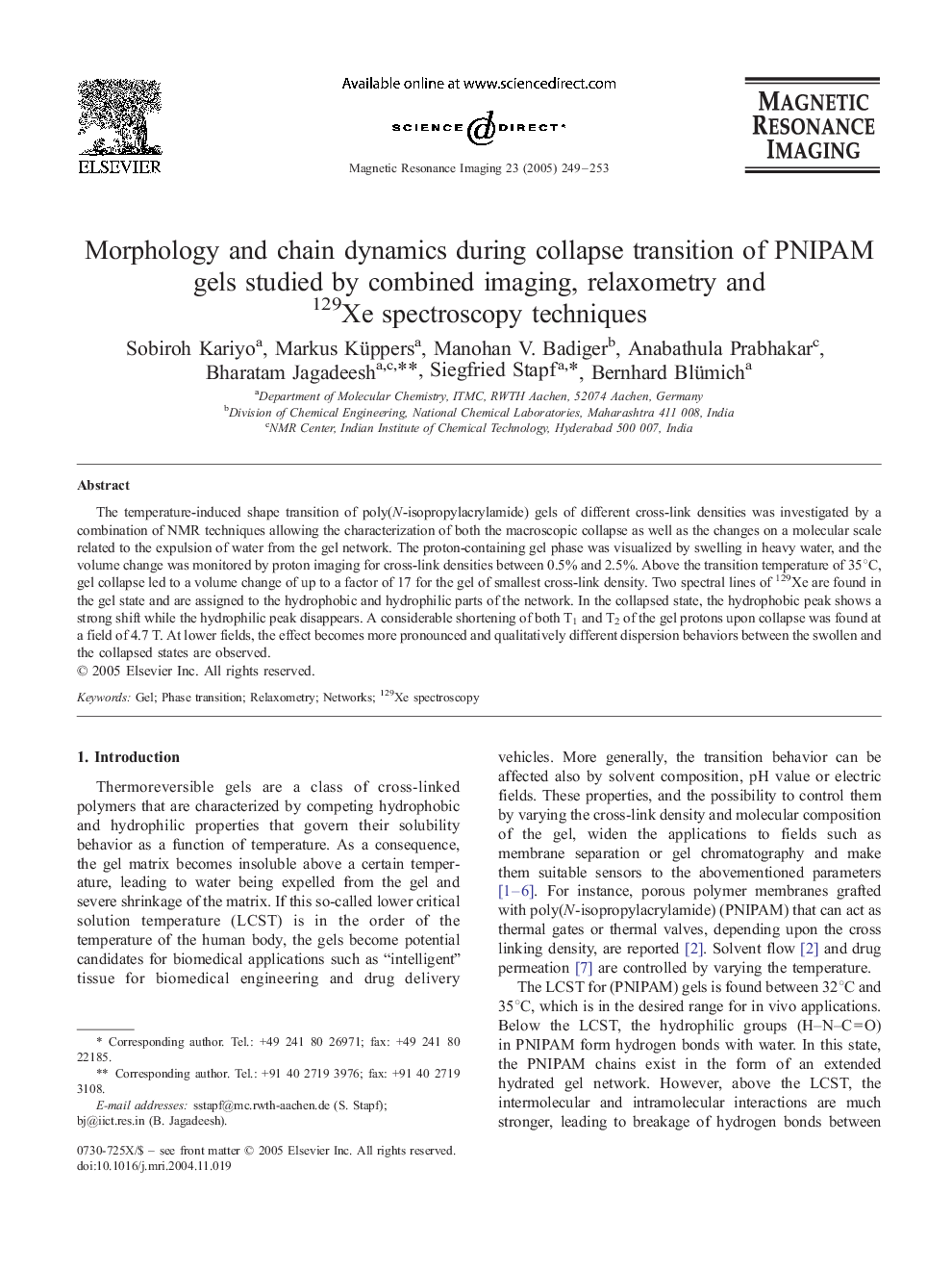 Morphology and chain dynamics during collapse transition of PNIPAM gels studied by combined imaging, relaxometry and 129Xe spectroscopy techniques