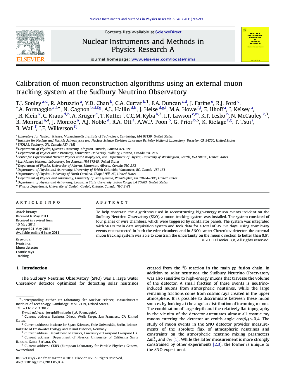 Calibration of muon reconstruction algorithms using an external muon tracking system at the Sudbury Neutrino Observatory