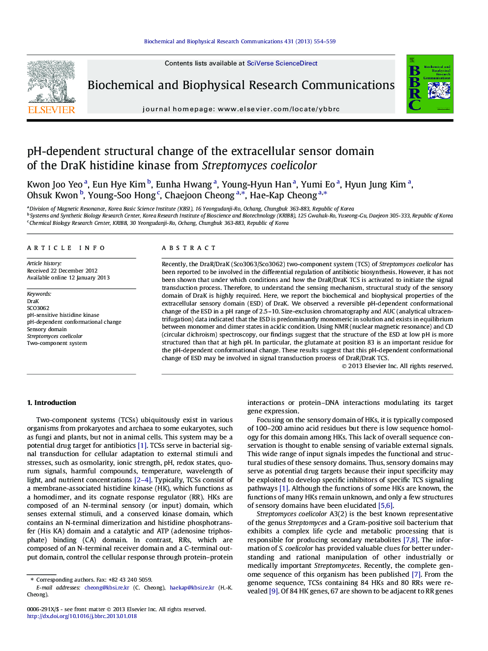 pH-dependent structural change of the extracellular sensor domain of the DraK histidine kinase from Streptomyces coelicolor