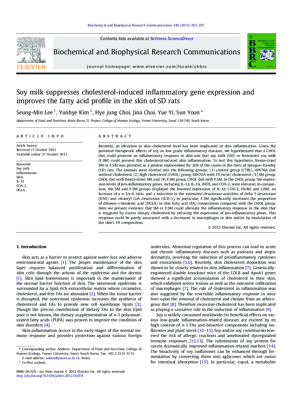 Soy milk suppresses cholesterol-induced inflammatory gene expression and improves the fatty acid profile in the skin of SD rats