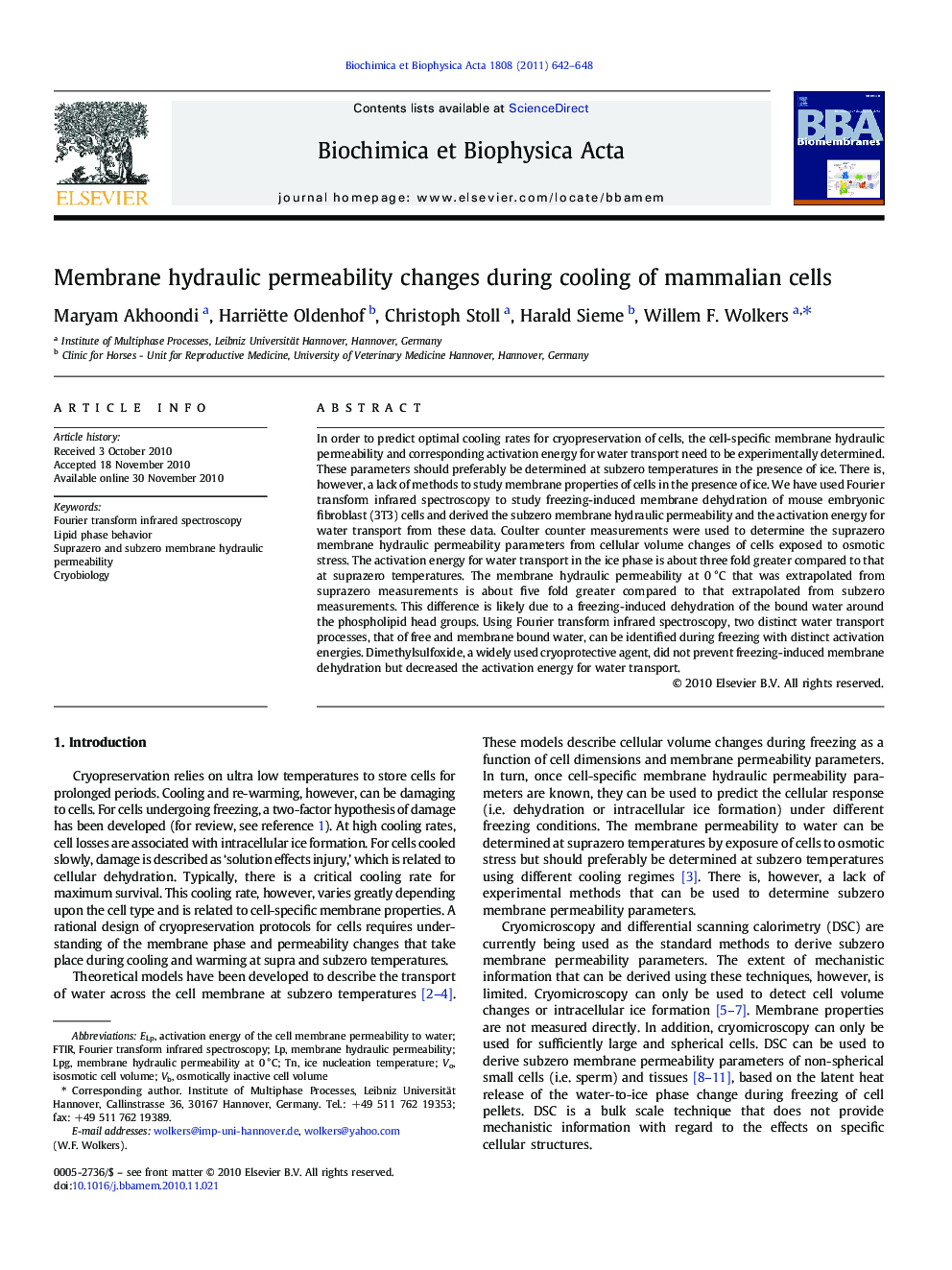 Membrane hydraulic permeability changes during cooling of mammalian cells