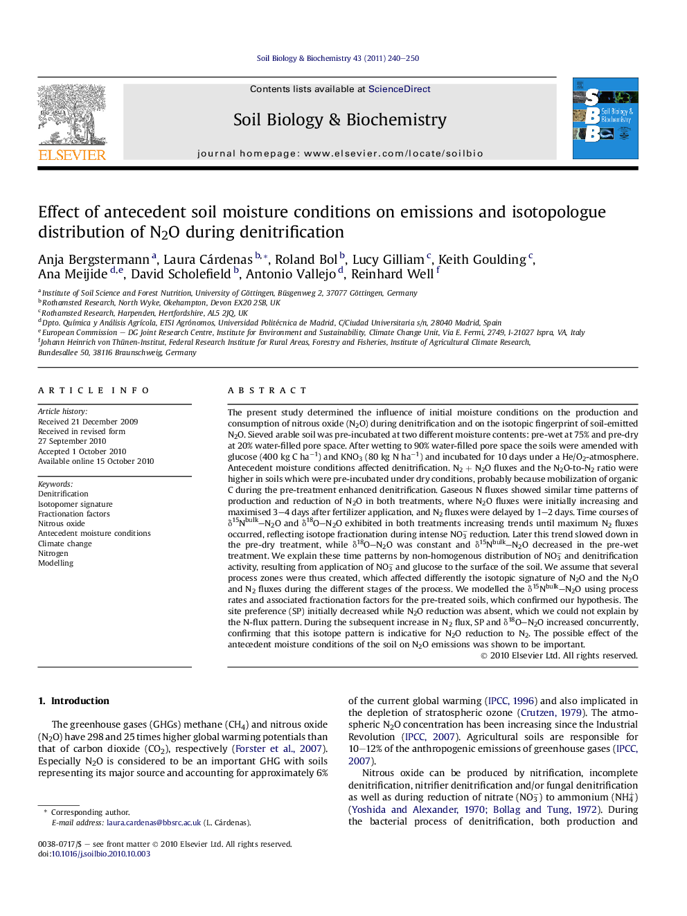 Effect of antecedent soil moisture conditions on emissions and isotopologue distribution of N2O during denitrification