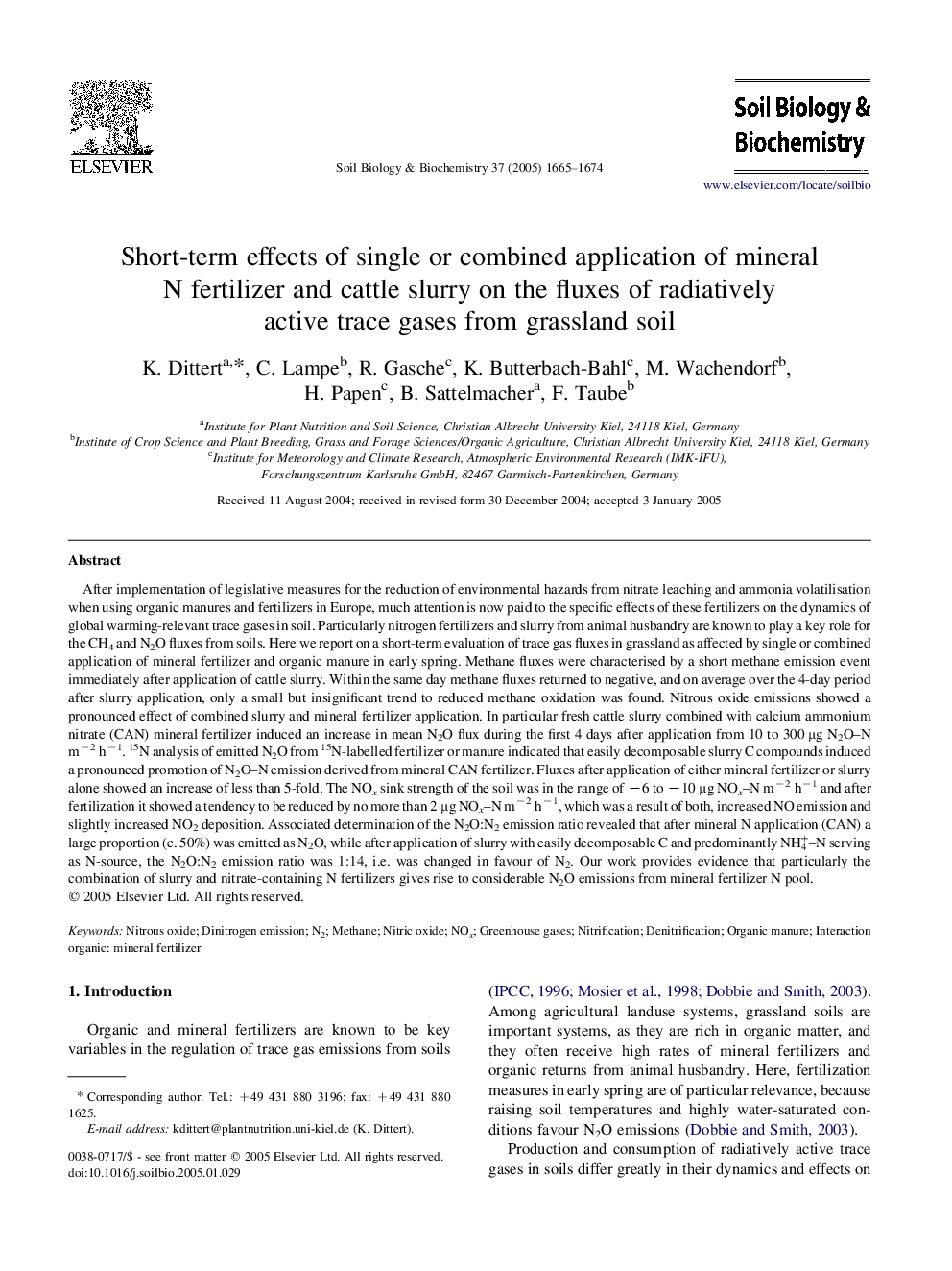 Short-term effects of single or combined application of mineral N fertilizer and cattle slurry on the fluxes of radiatively active trace gases from grassland soil