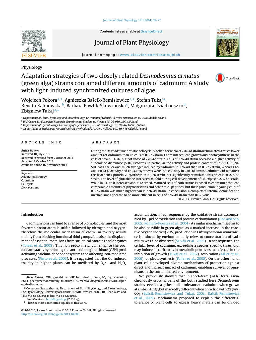 Adaptation strategies of two closely related Desmodesmus armatus (green alga) strains contained different amounts of cadmium: A study with light-induced synchronized cultures of algae