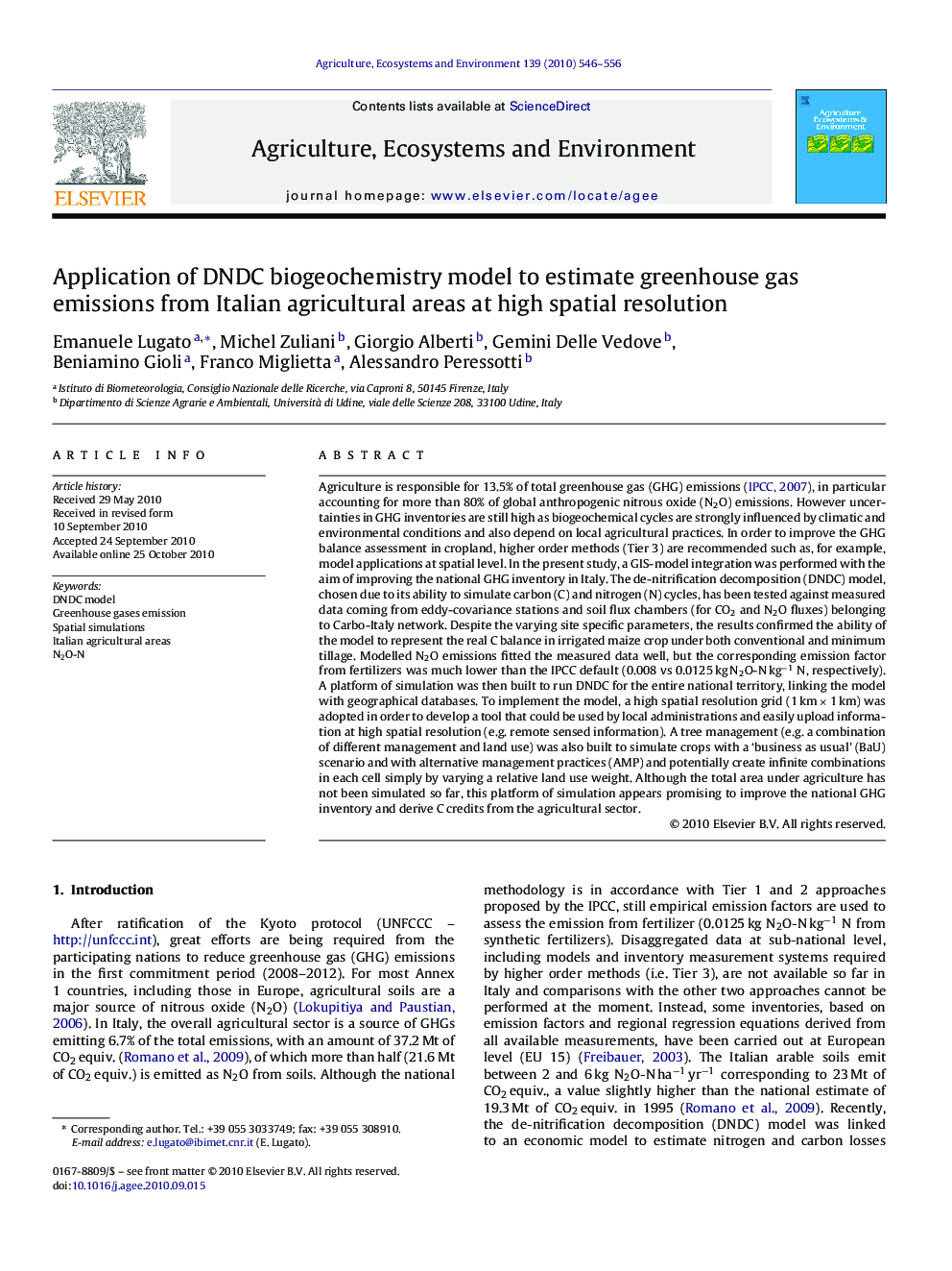 Application of DNDC biogeochemistry model to estimate greenhouse gas emissions from Italian agricultural areas at high spatial resolution