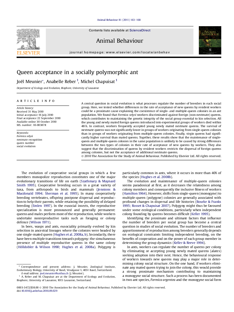 Queen acceptance in a socially polymorphic ant