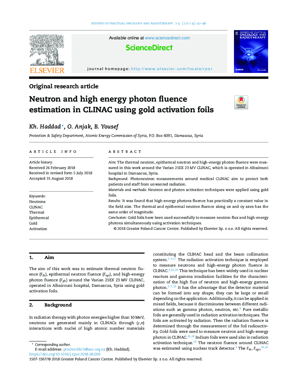 Neutron and high energy photon fluence estimation in CLINAC using gold activation foils