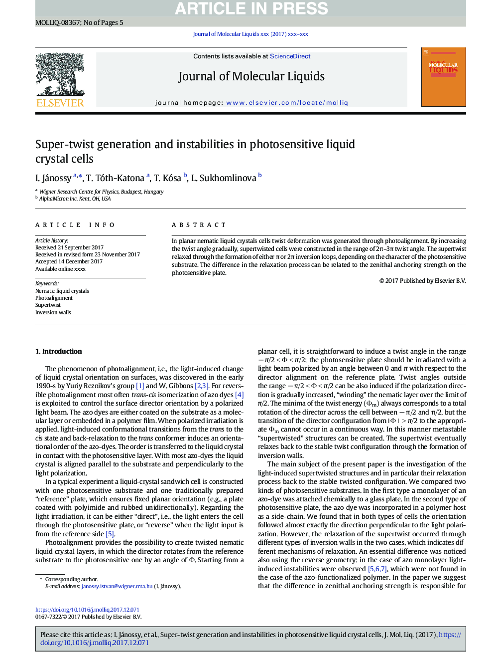 Super-twist generation and instabilities in photosensitive liquid crystal cells