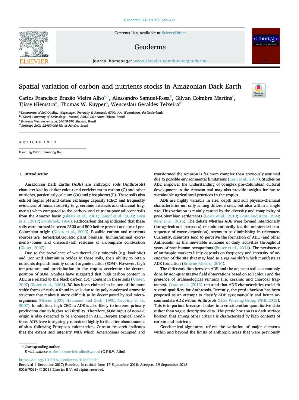 Spatial variation of carbon and nutrients stocks in Amazonian Dark Earth