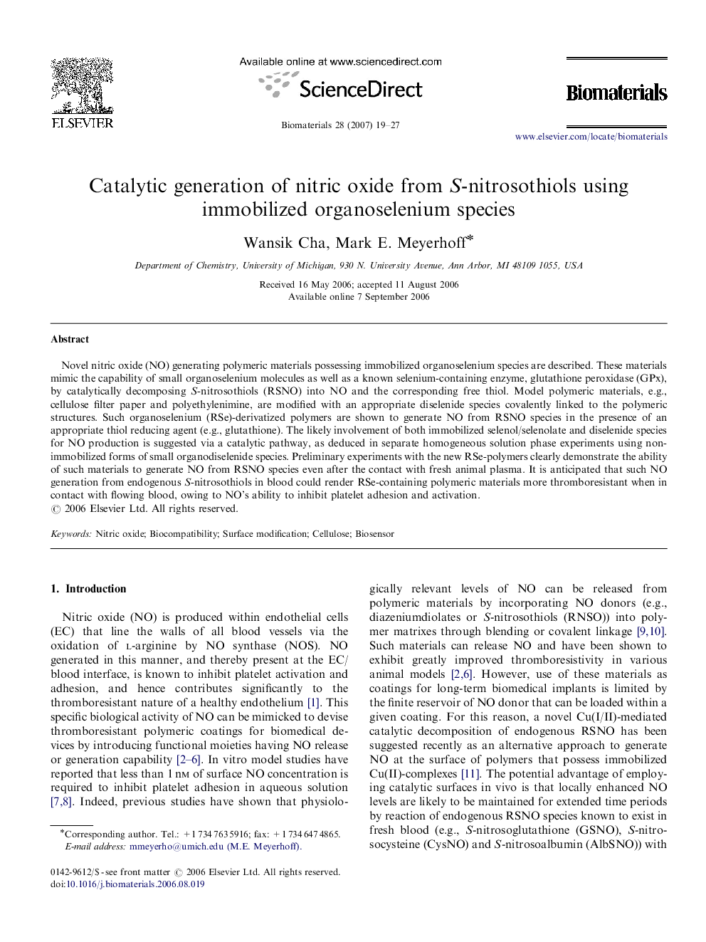 Catalytic generation of nitric oxide from S-nitrosothiols using immobilized organoselenium species