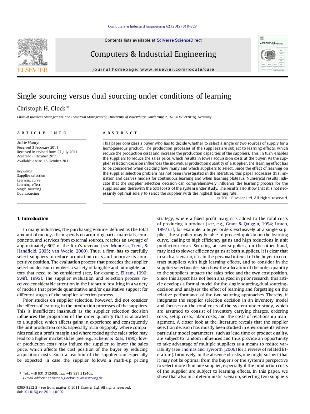 Single sourcing versus dual sourcing under conditions of learning