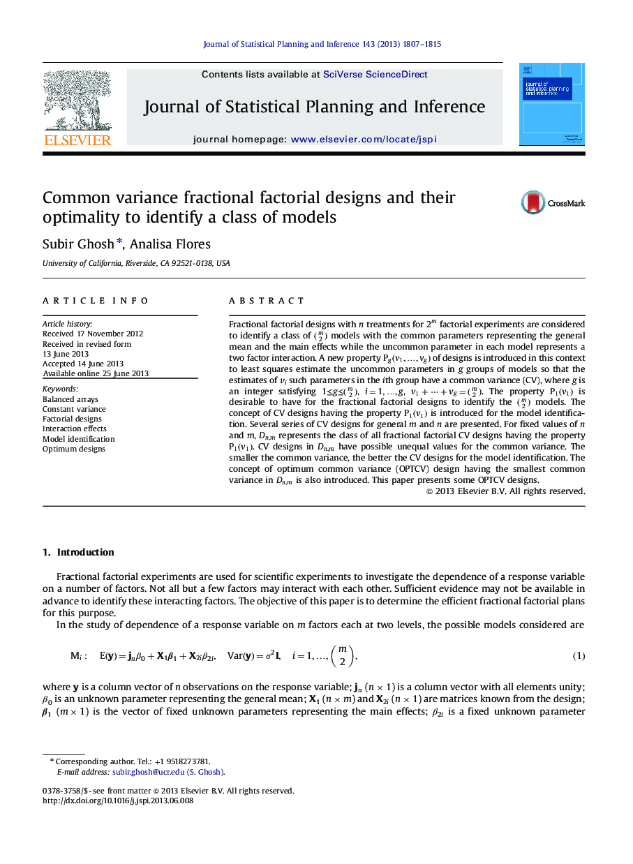 Common variance fractional factorial designs and their optimality to identify a class of models