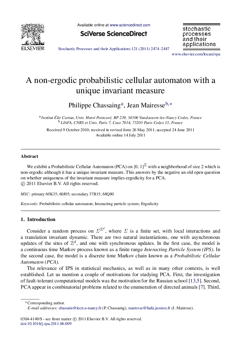 A non-ergodic probabilistic cellular automaton with a unique invariant measure