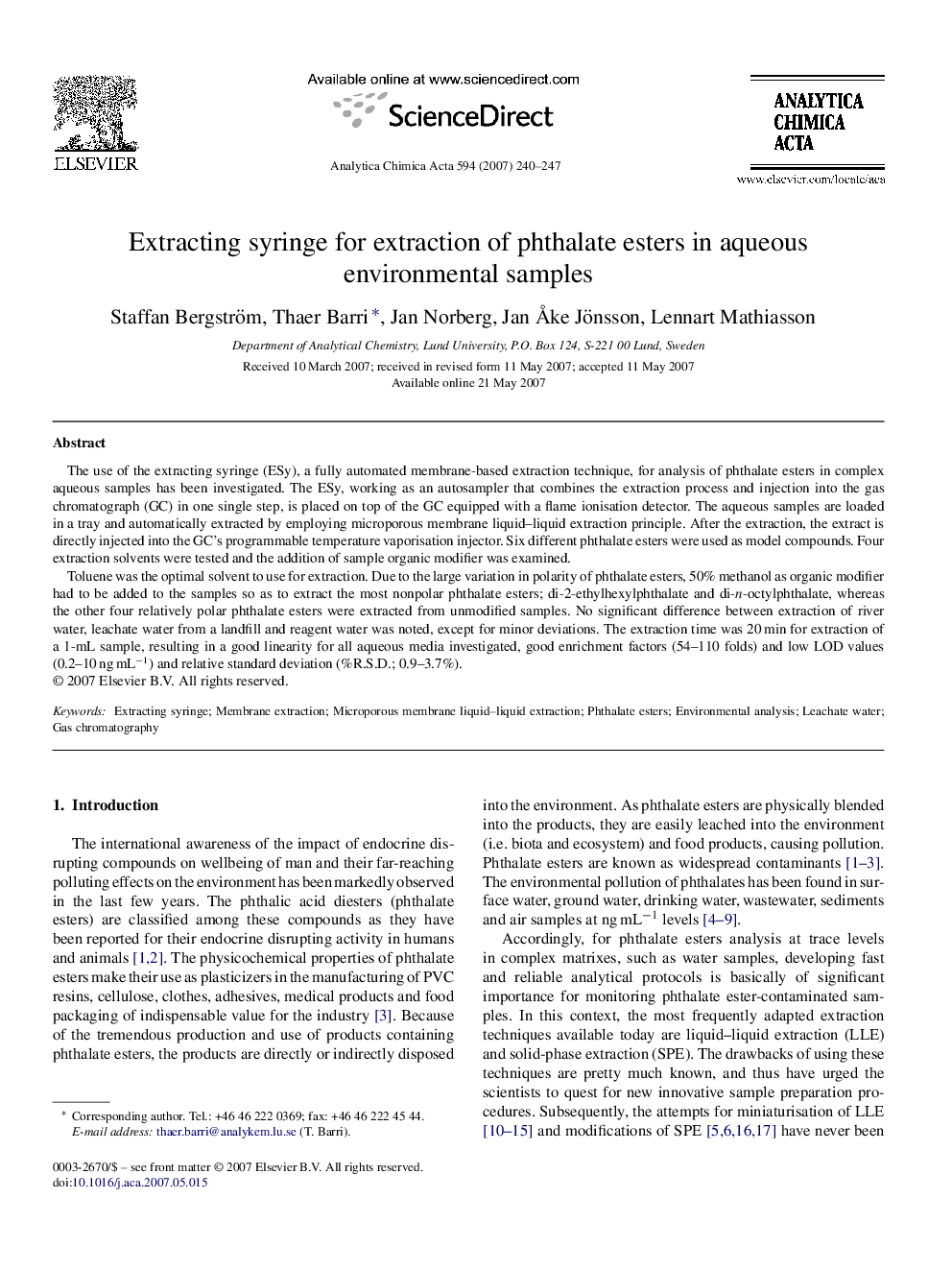 Extracting syringe for extraction of phthalate esters in aqueous environmental samples