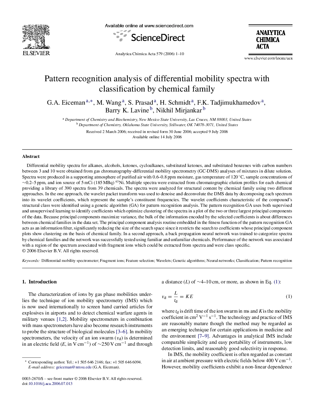 Pattern recognition analysis of differential mobility spectra with classification by chemical family