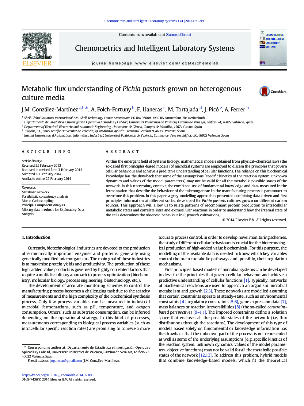 Metabolic flux understanding of Pichia pastoris grown on heterogenous culture media