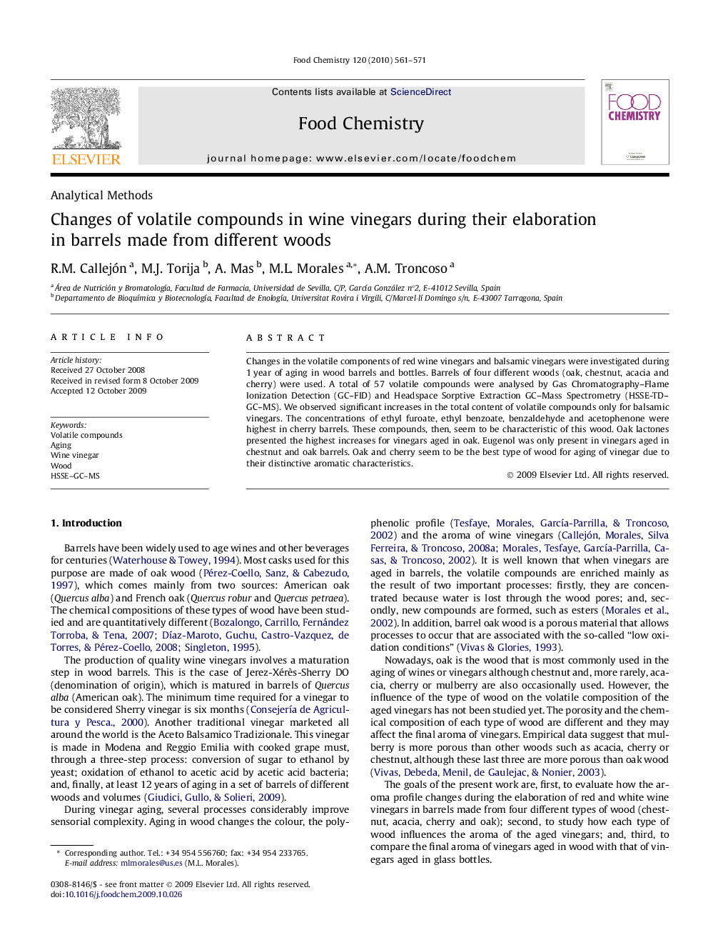 Changes of volatile compounds in wine vinegars during their elaboration in barrels made from different woods