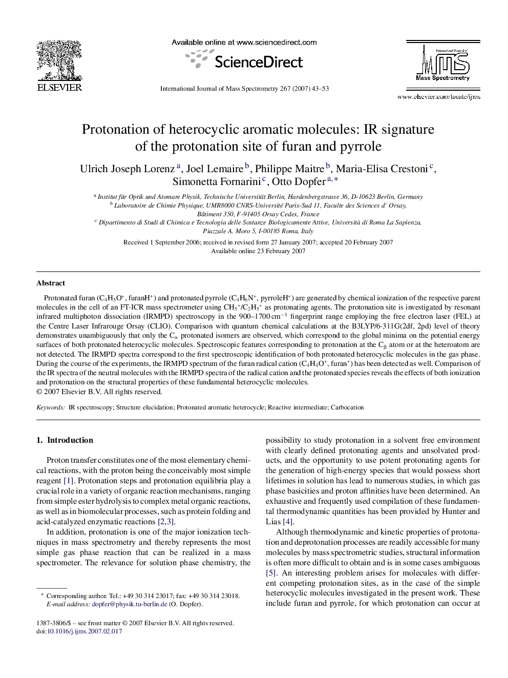 Protonation of heterocyclic aromatic molecules: IR signature of the protonation site of furan and pyrrole