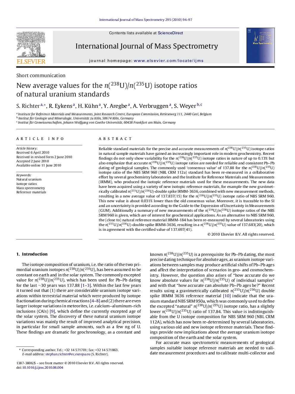 New average values for the n(238U)/n(235U) isotope ratios of natural uranium standards