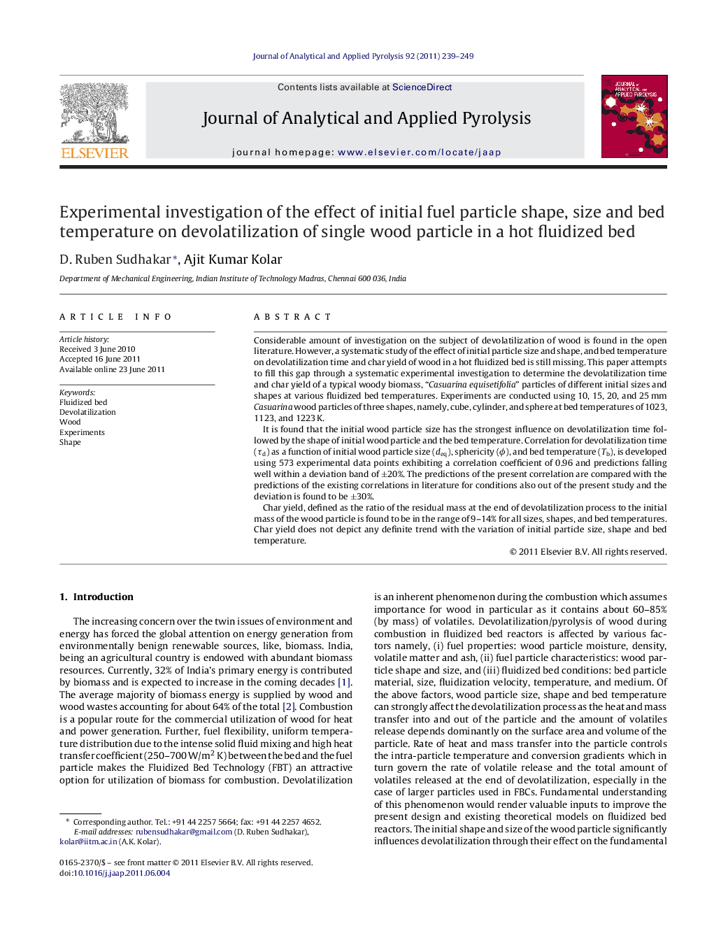 Experimental investigation of the effect of initial fuel particle shape, size and bed temperature on devolatilization of single wood particle in a hot fluidized bed