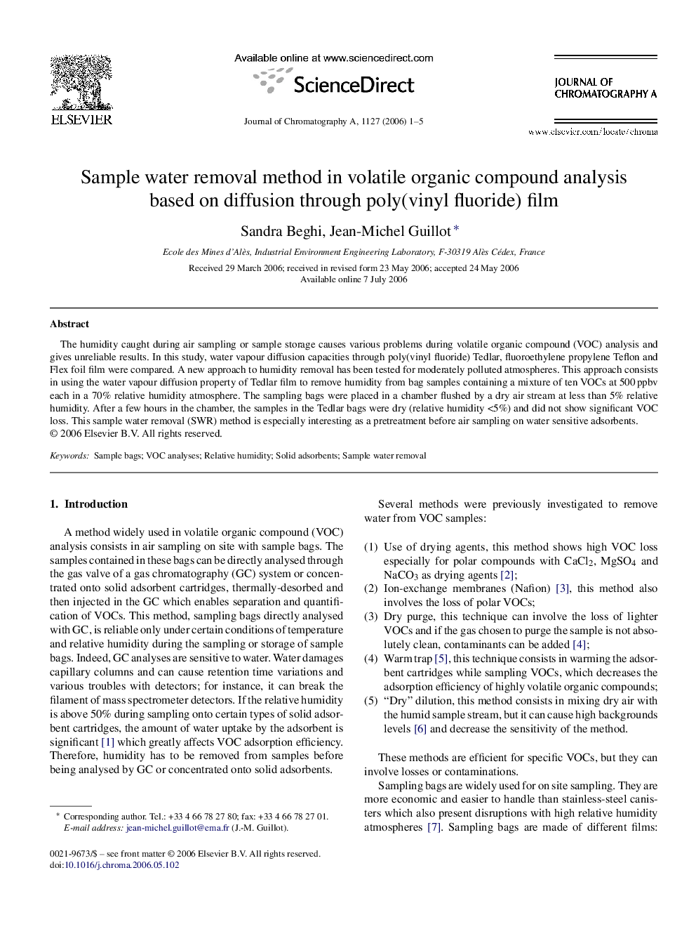 Sample water removal method in volatile organic compound analysis based on diffusion through poly(vinyl fluoride) film