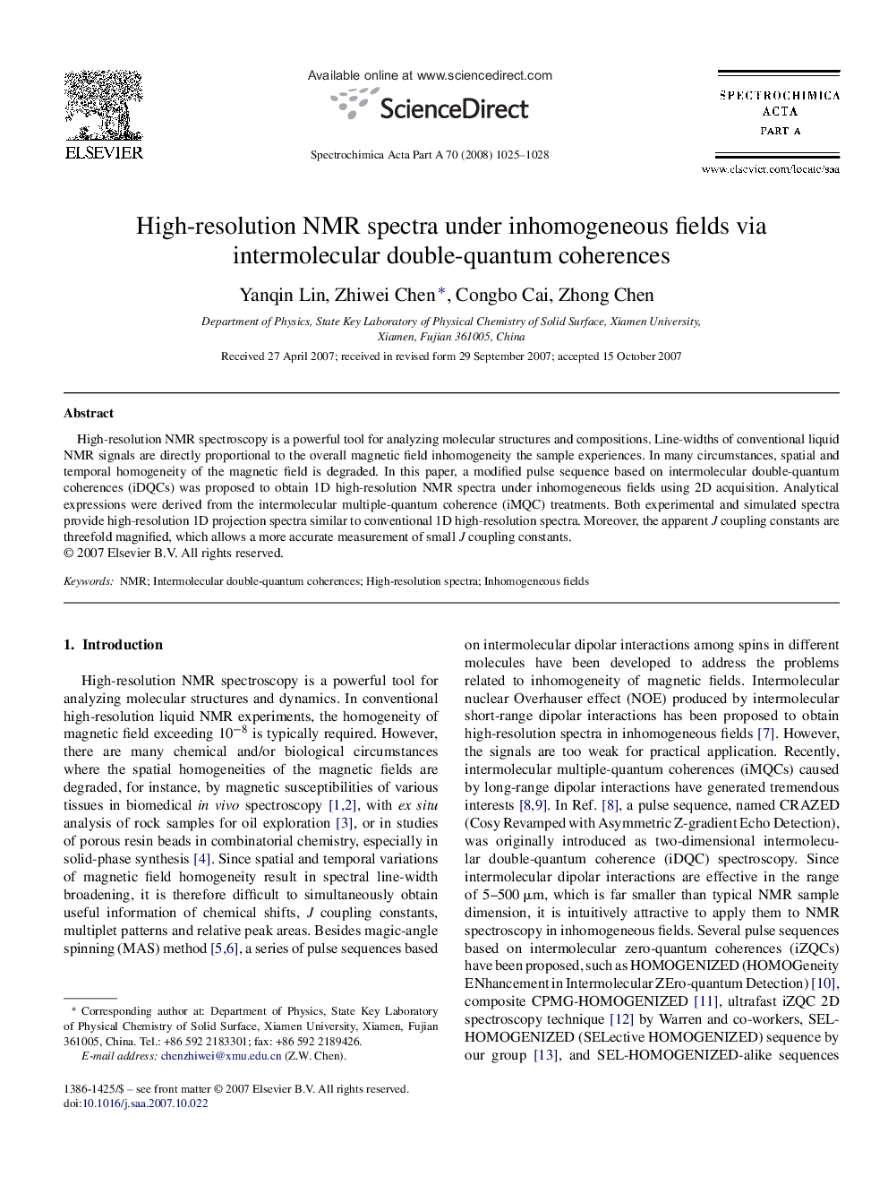 High-resolution NMR spectra under inhomogeneous fields via intermolecular double-quantum coherences