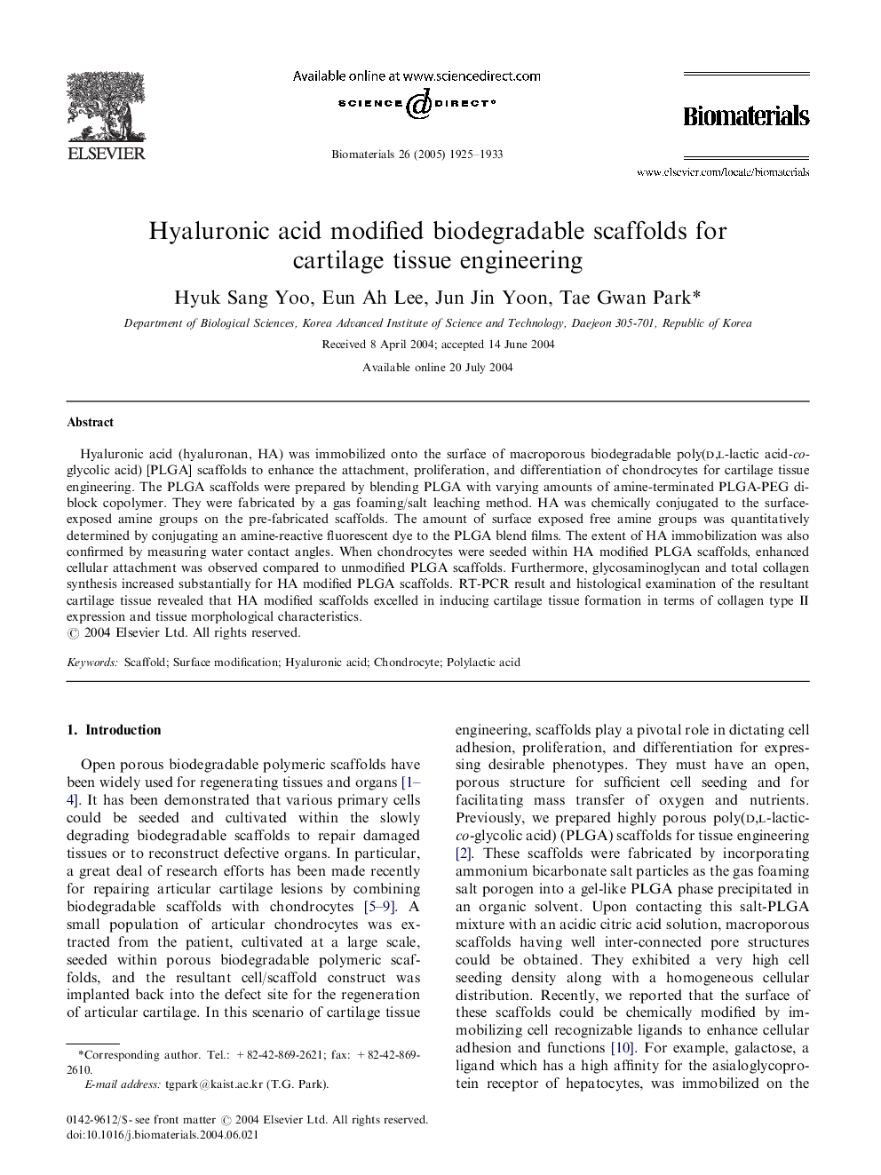 Hyaluronic acid modified biodegradable scaffolds for cartilage tissue engineering