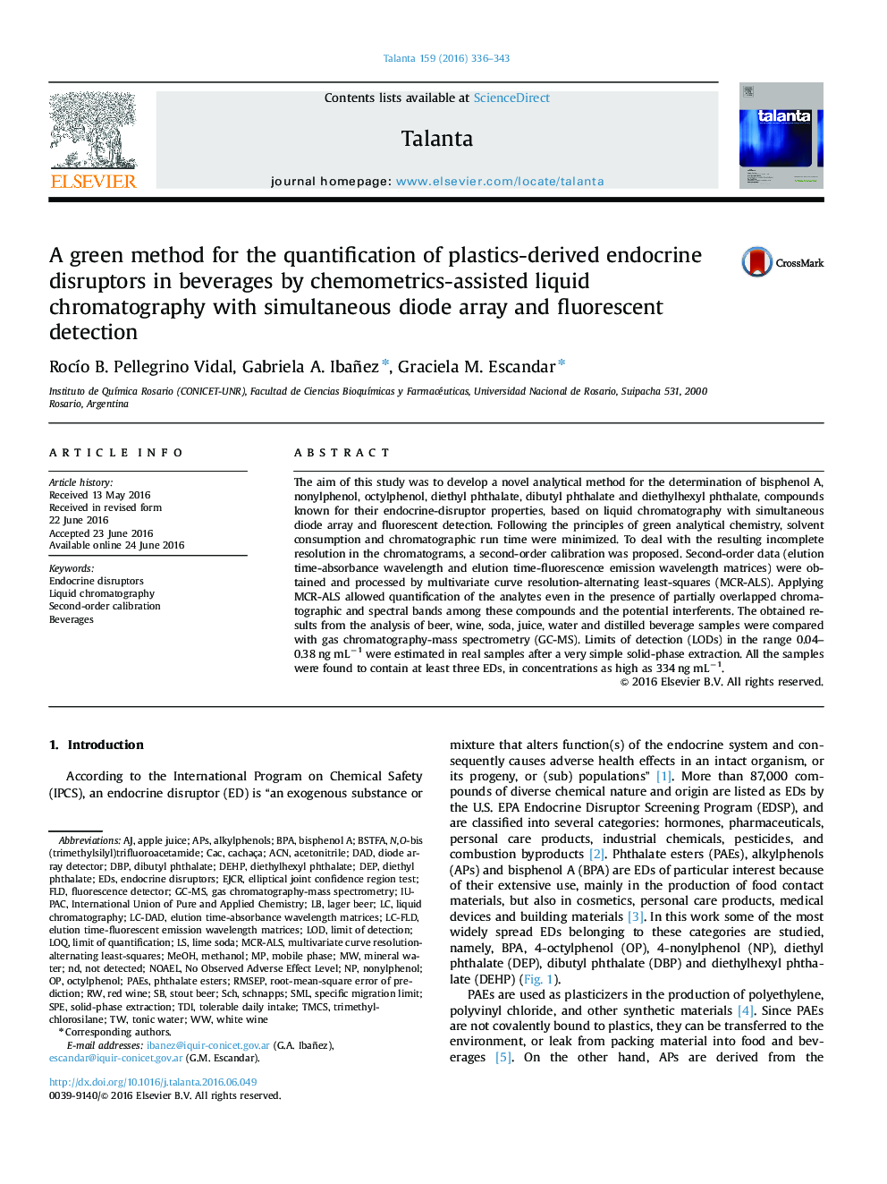A green method for the quantification of plastics-derived endocrine disruptors in beverages by chemometrics-assisted liquid chromatography with simultaneous diode array and fluorescent detection