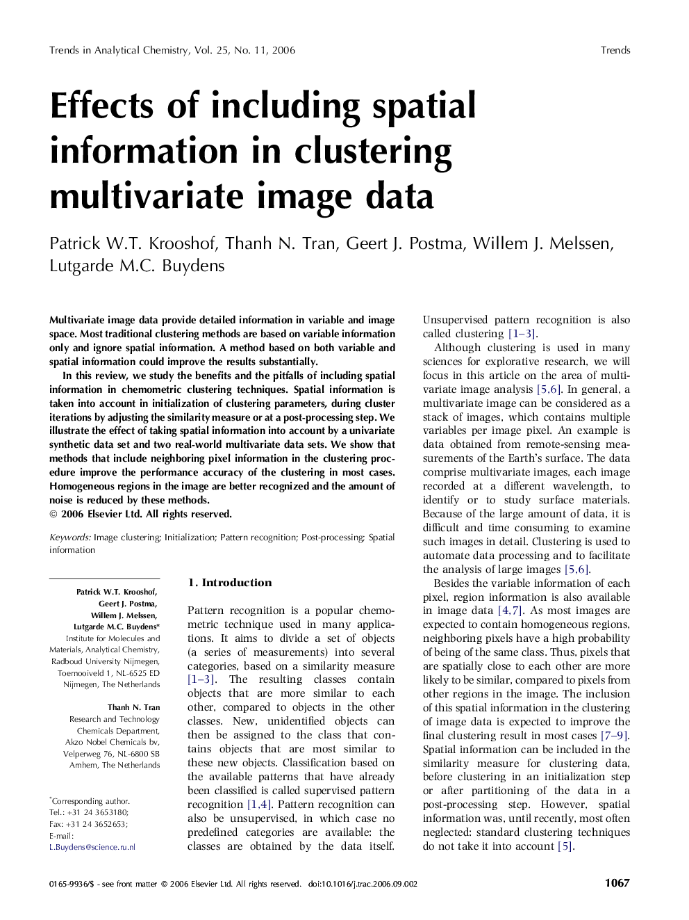 Effects of including spatial information in clustering multivariate image data