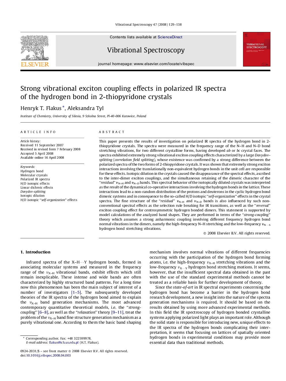 Strong vibrational exciton coupling effects in polarized IR spectra of the hydrogen bond in 2-thiopyridone crystals