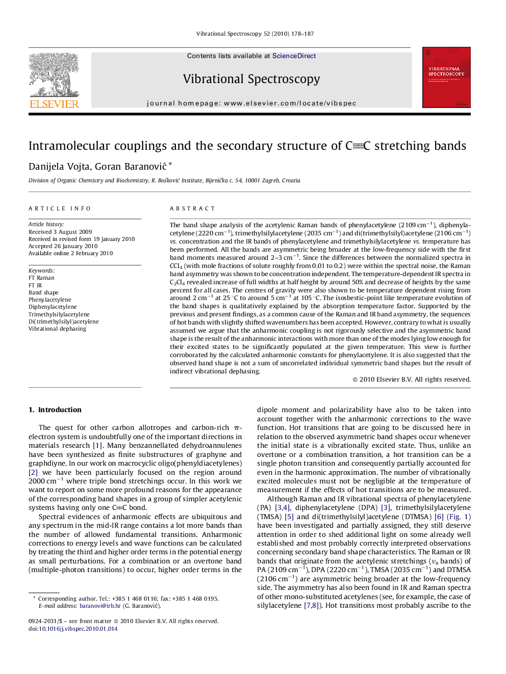 Intramolecular couplings and the secondary structure of CC stretching bands