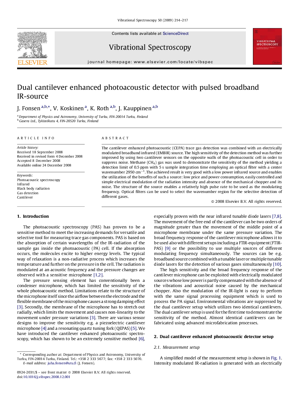 Dual cantilever enhanced photoacoustic detector with pulsed broadband IR-source