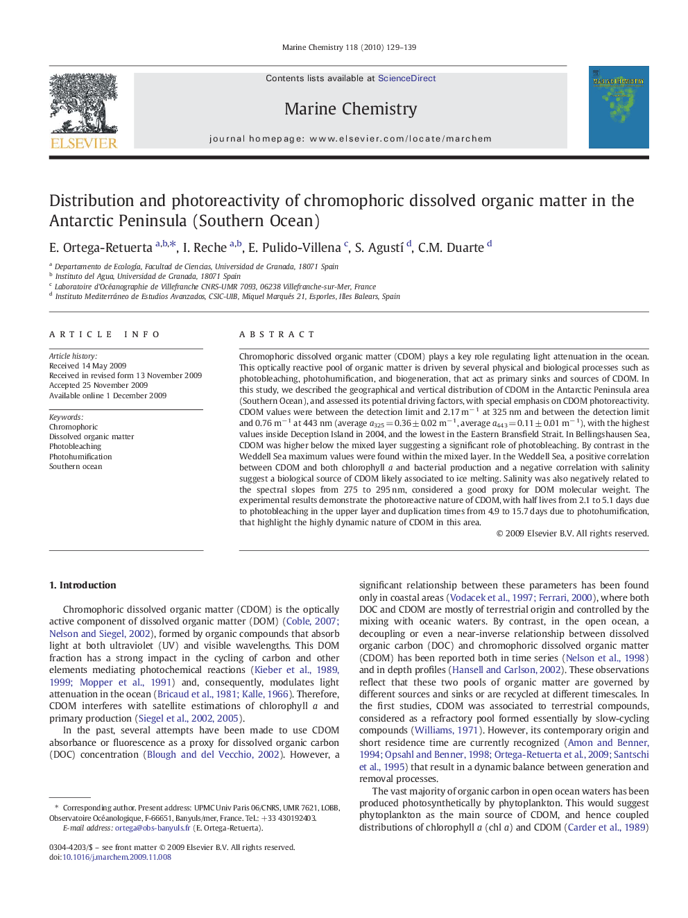 Distribution and photoreactivity of chromophoric dissolved organic matter in the Antarctic Peninsula (Southern Ocean)