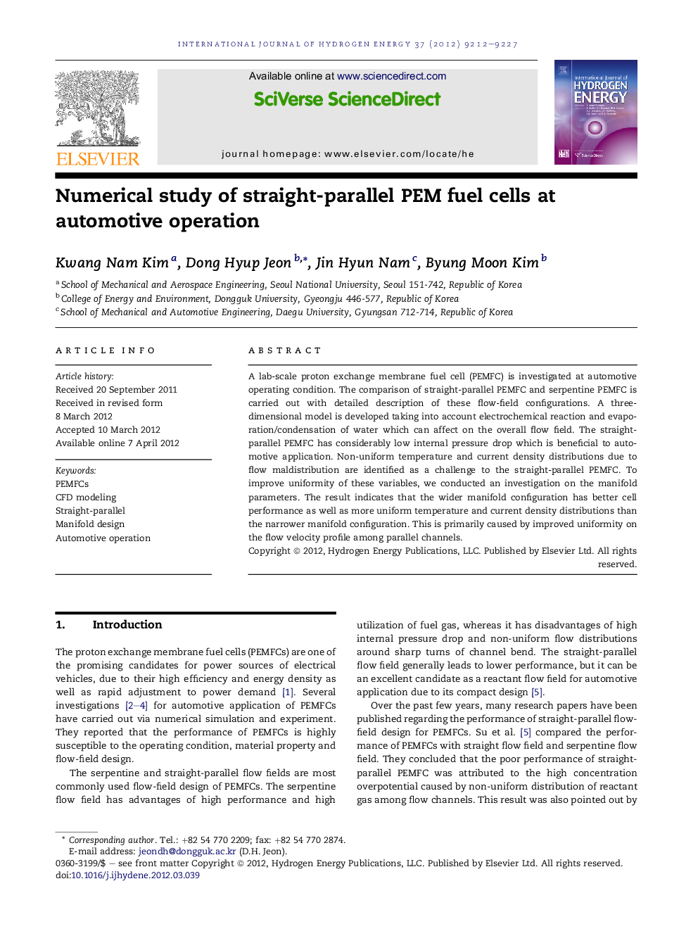 Numerical study of straight-parallel PEM fuel cells at automotive operation