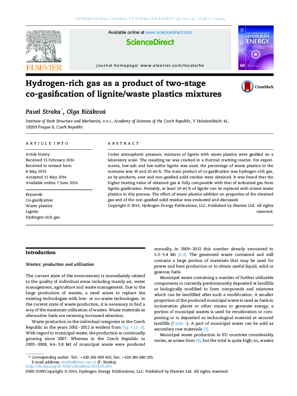 Hydrogen-rich gas as a product of two-stage co-gasification of lignite/waste plastics mixtures