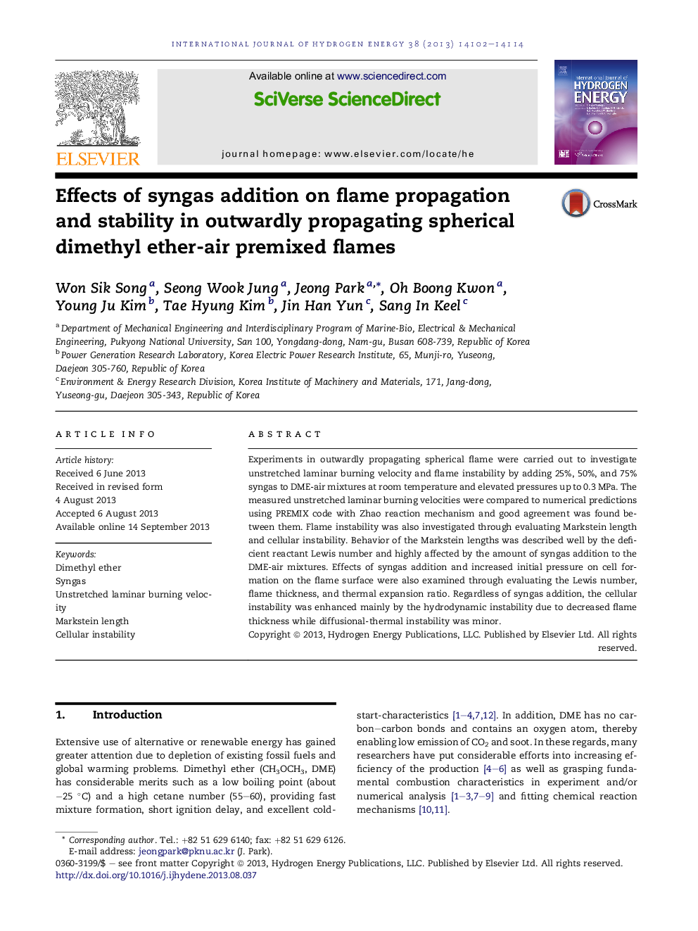 Effects of syngas addition on flame propagation and stability in outwardly propagating spherical dimethyl ether-air premixed flames