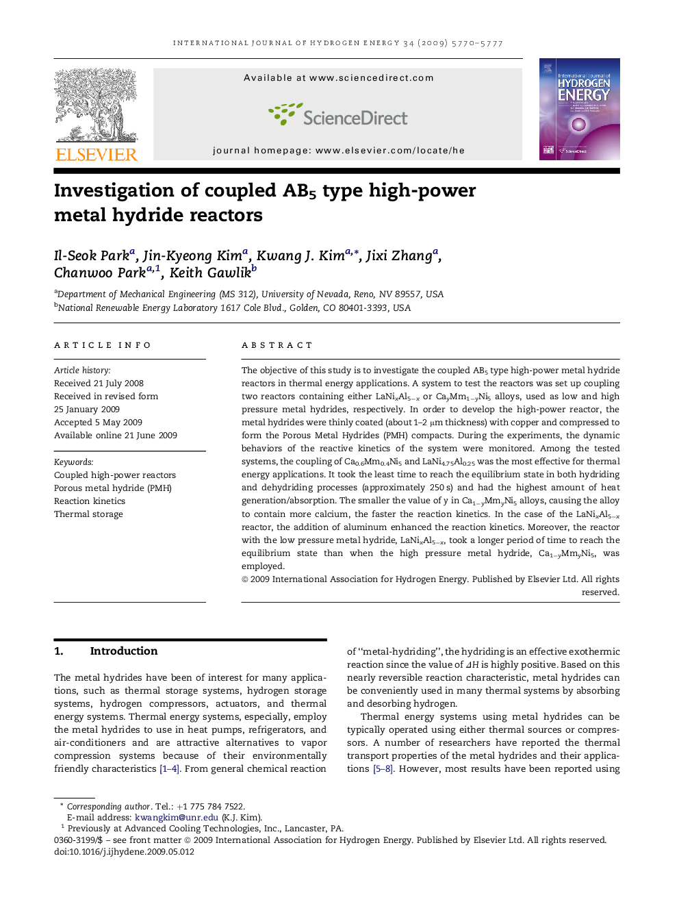 Investigation of coupled AB5 type high-power metal hydride reactors