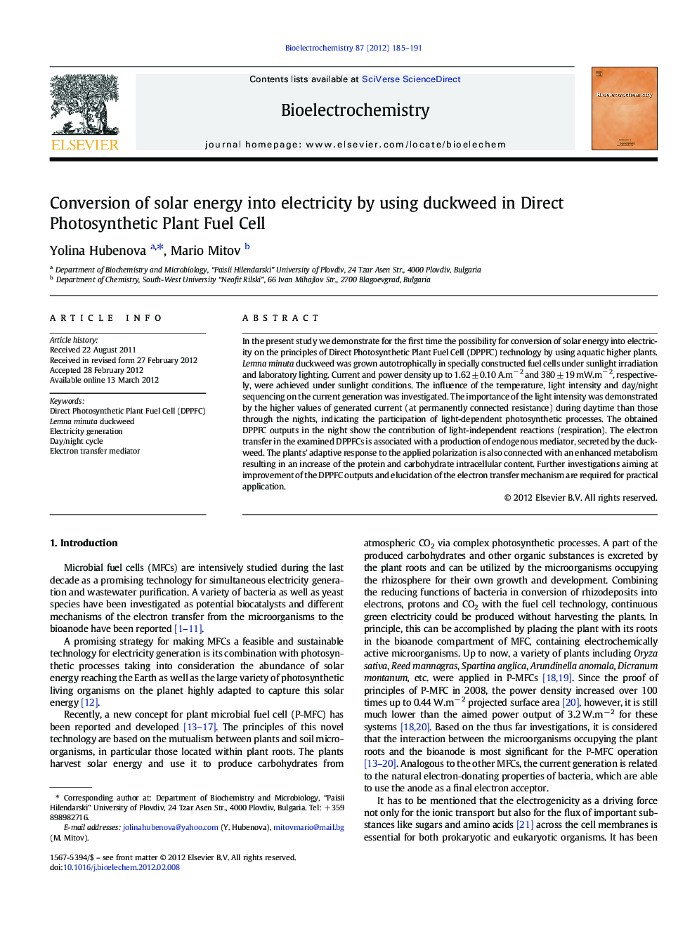 Conversion of solar energy into electricity by using duckweed in Direct Photosynthetic Plant Fuel Cell