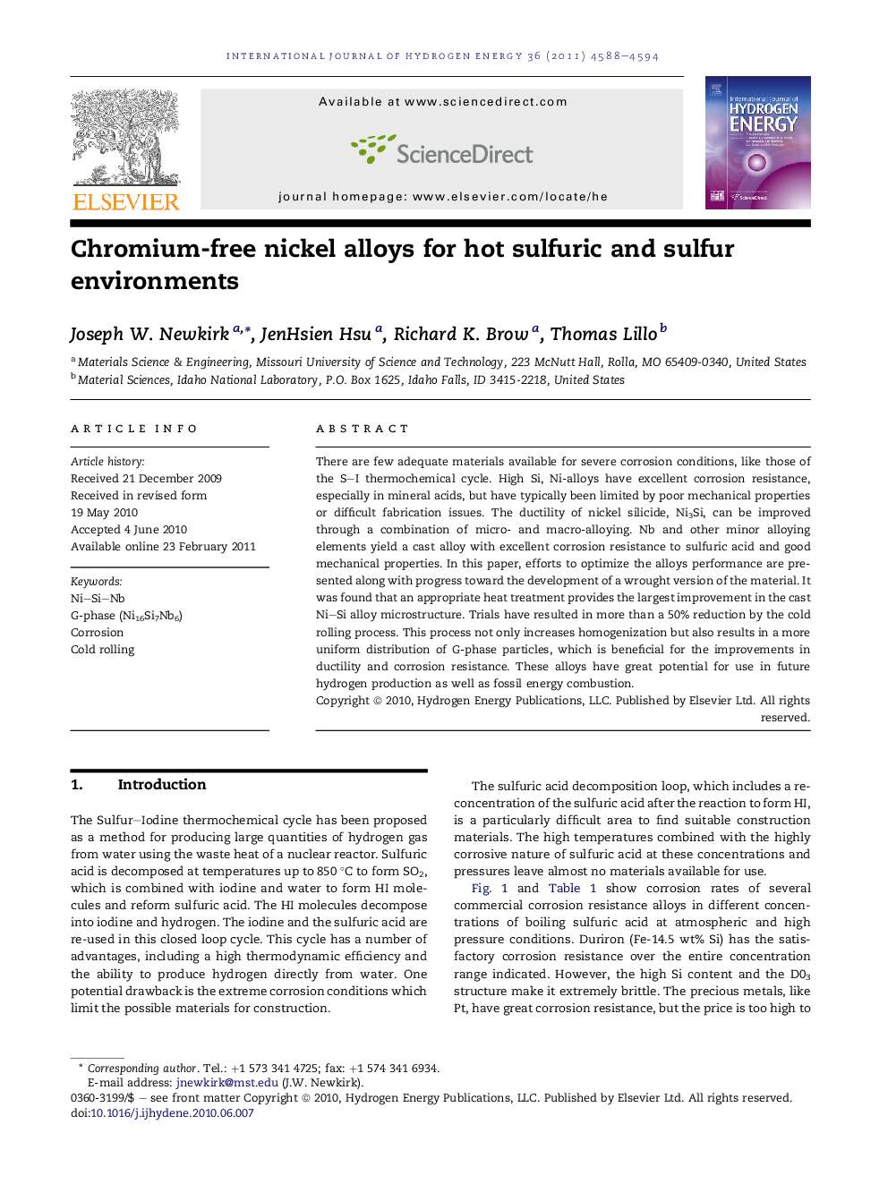 Chromium-free nickel alloys for hot sulfuric and sulfur environments