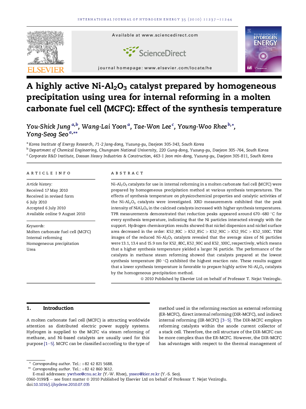 A highly active Ni-Al2O3 catalyst prepared by homogeneous precipitation using urea for internal reforming in a molten carbonate fuel cell (MCFC): Effect of the synthesis temperature