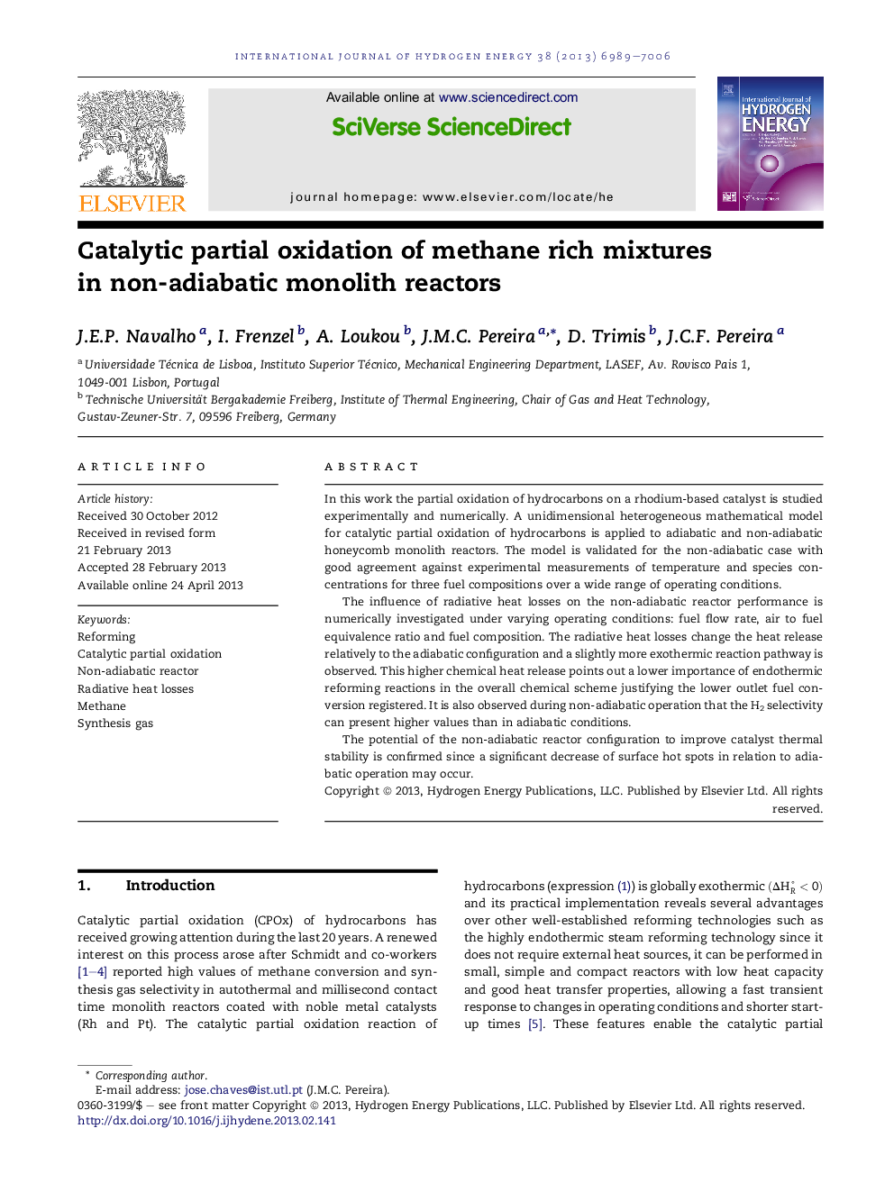 Catalytic partial oxidation of methane rich mixtures in non-adiabatic monolith reactors